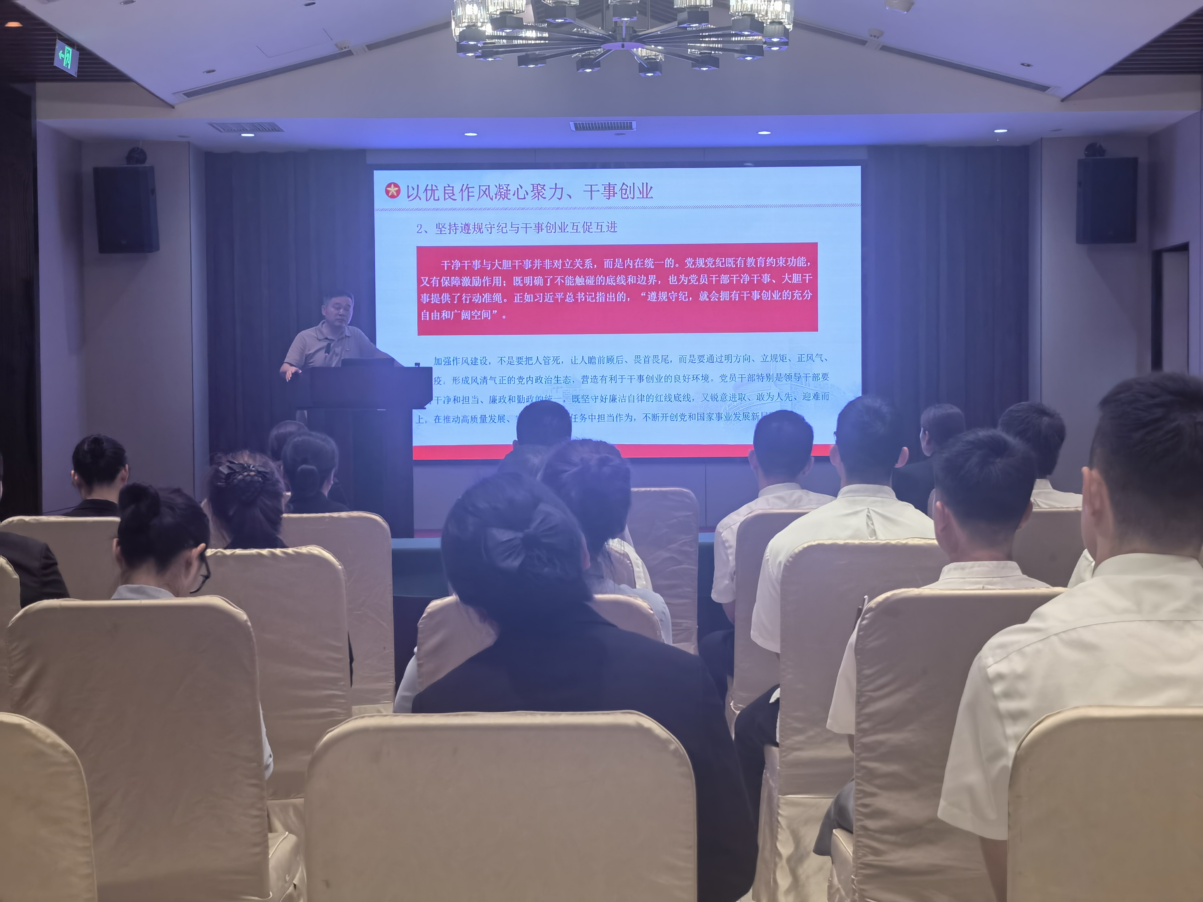 1752136260297438.jpg 43900595fbcd3b57465fe02ee658873.jpg