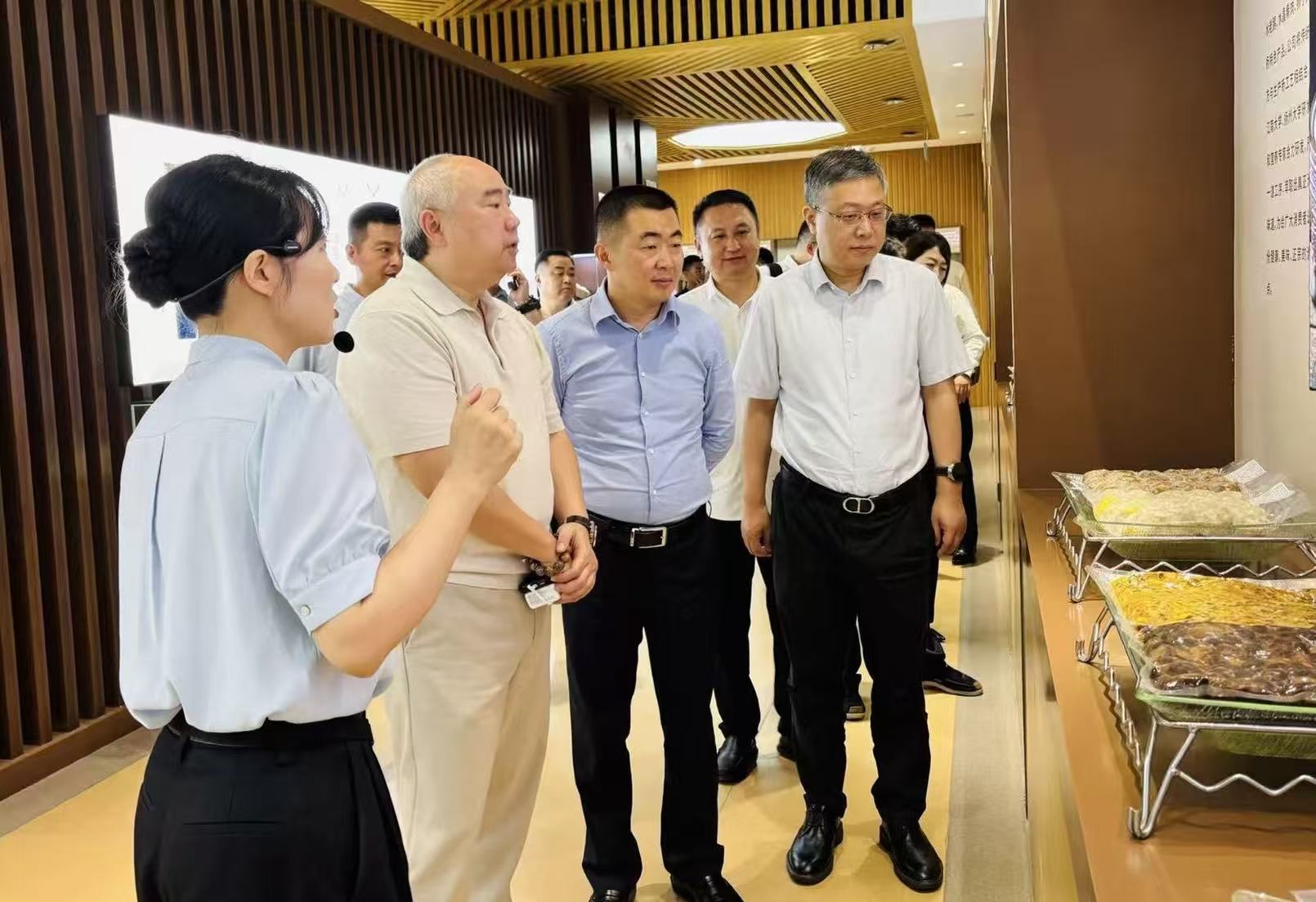 1755826562404590.jpg 1.jpg