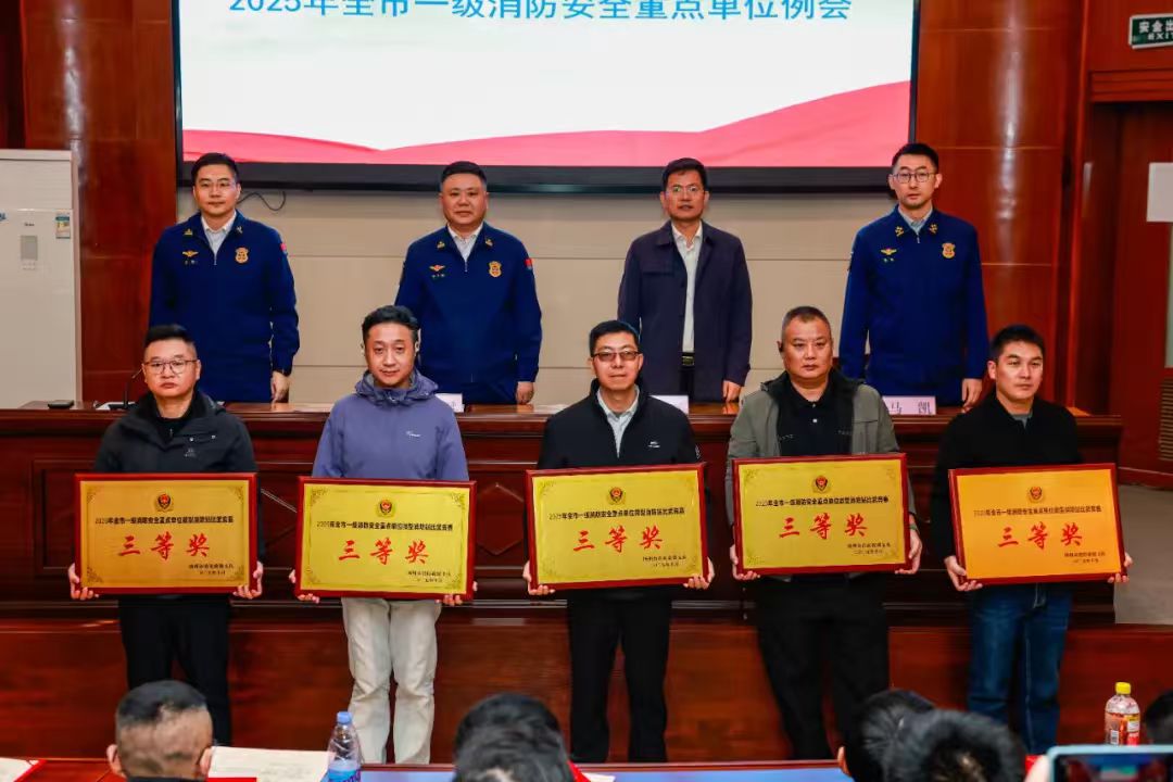 1761619700475373.jpg 1535ea69b16d89cf2707174c4350a7bd.jpg