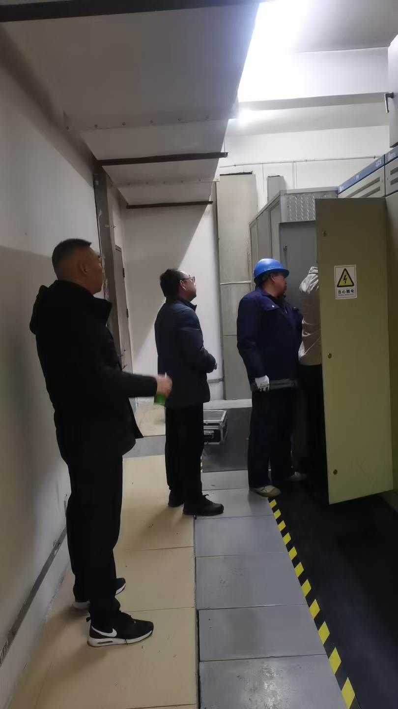 隱患排查守底線 暖心護(hù)航助經(jīng)營.jpg
