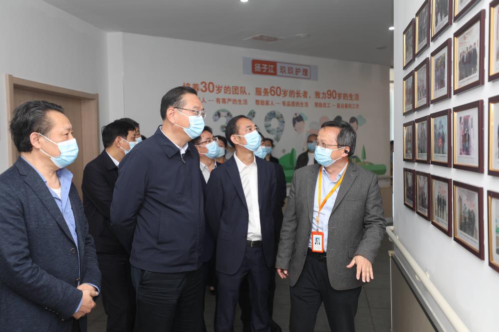 市政協(xié)主席陳揚專題調(diào)研集團聚焦主責主業(yè)、做大做強產(chǎn)業(yè)情況-2.jpg